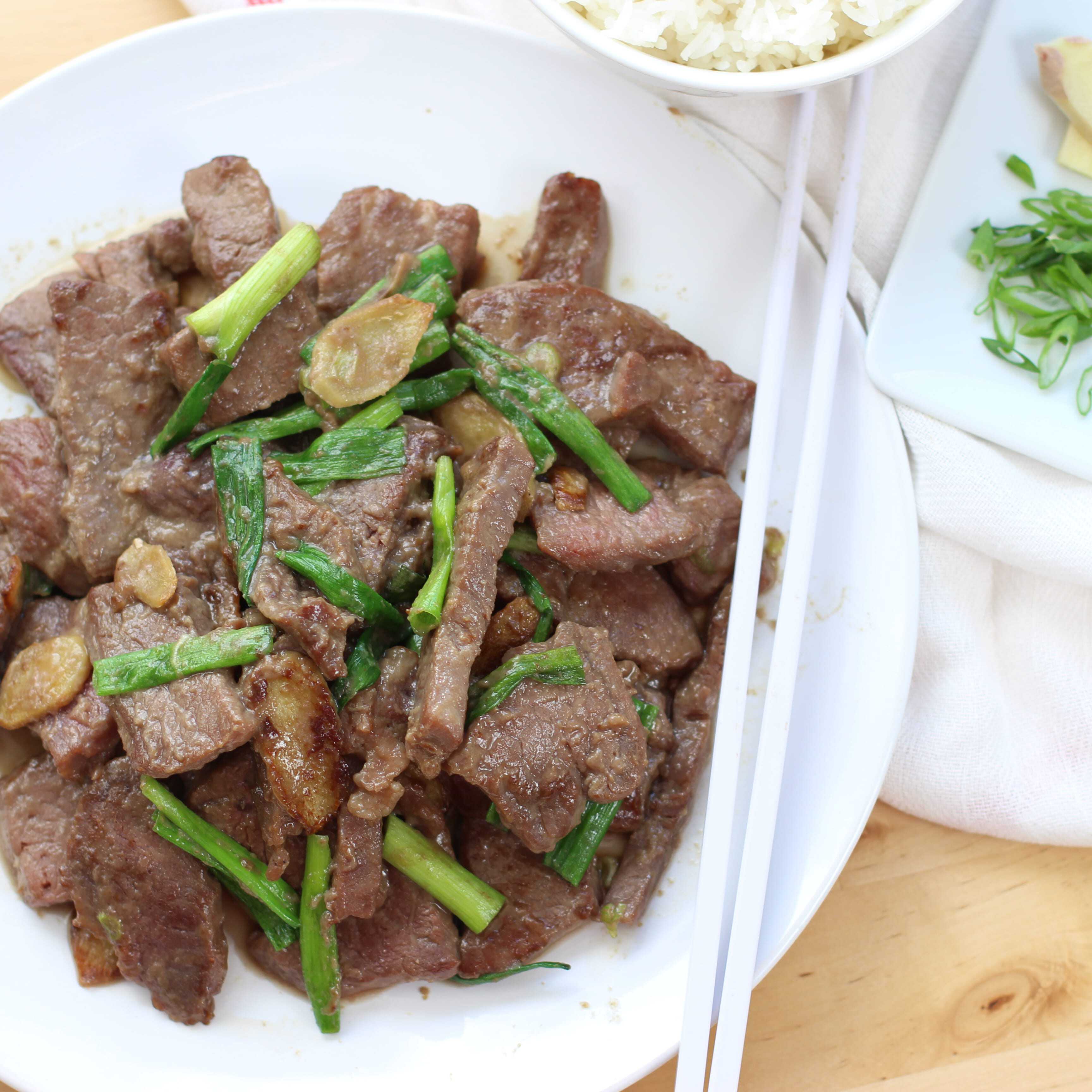 Stir Fry Beef with Ginger and Scallions