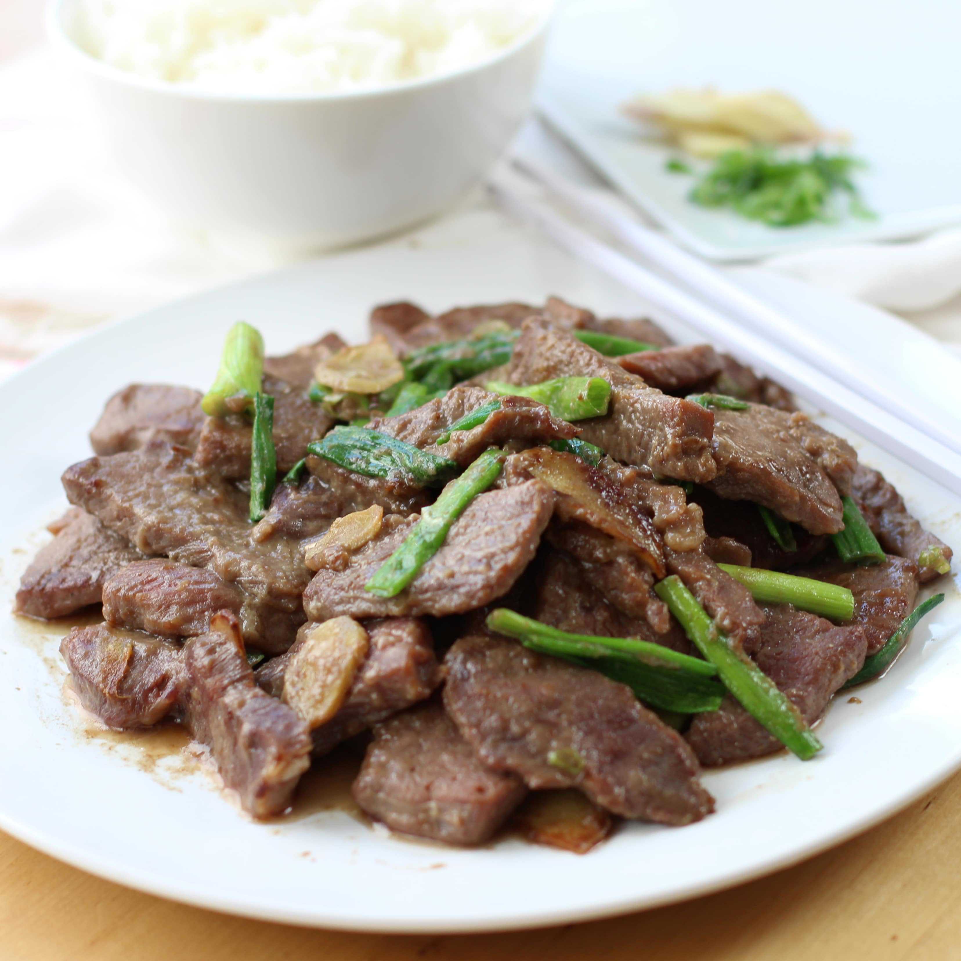 Stir Fry Beef with Ginger and Scallions