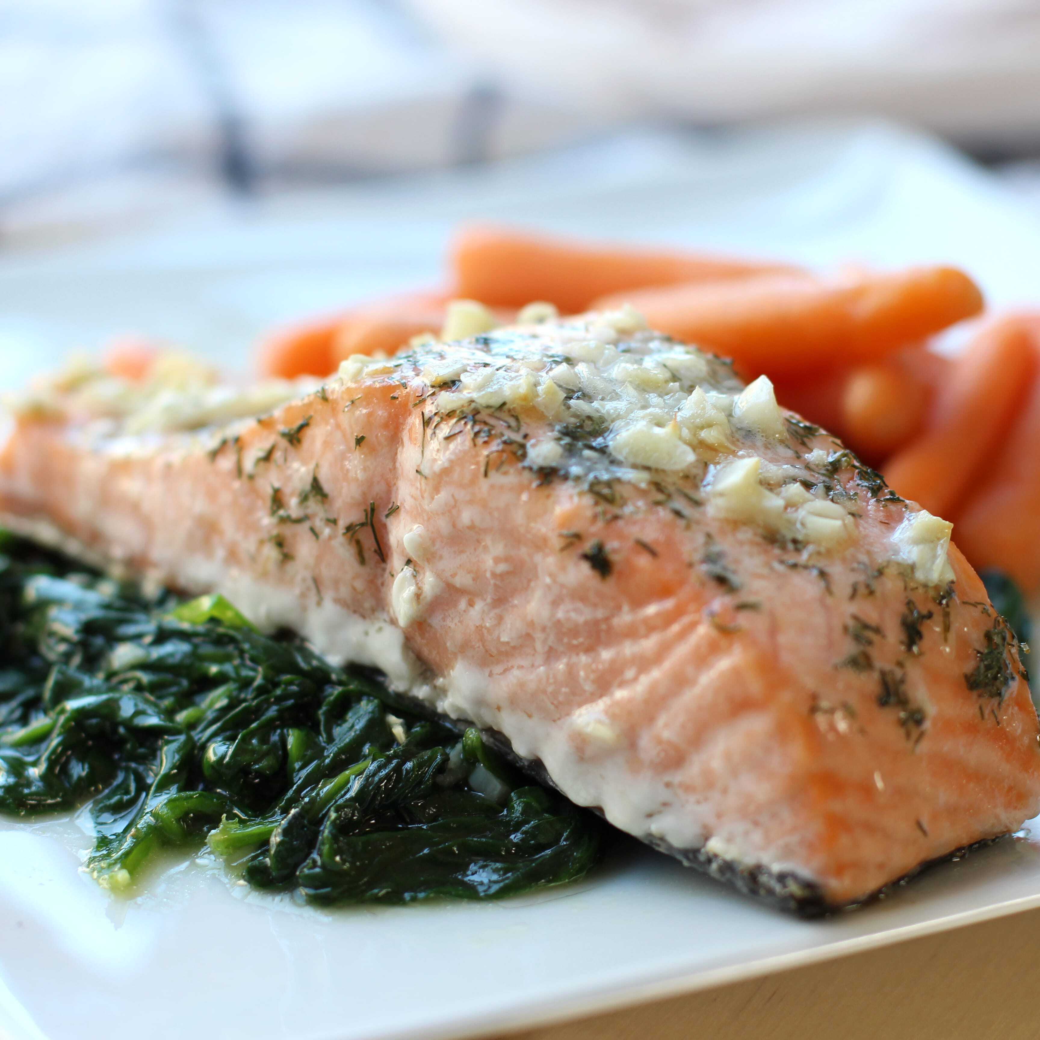Garlic Butter Dill Salmon