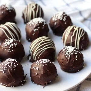 A plate of Oreo Truffles