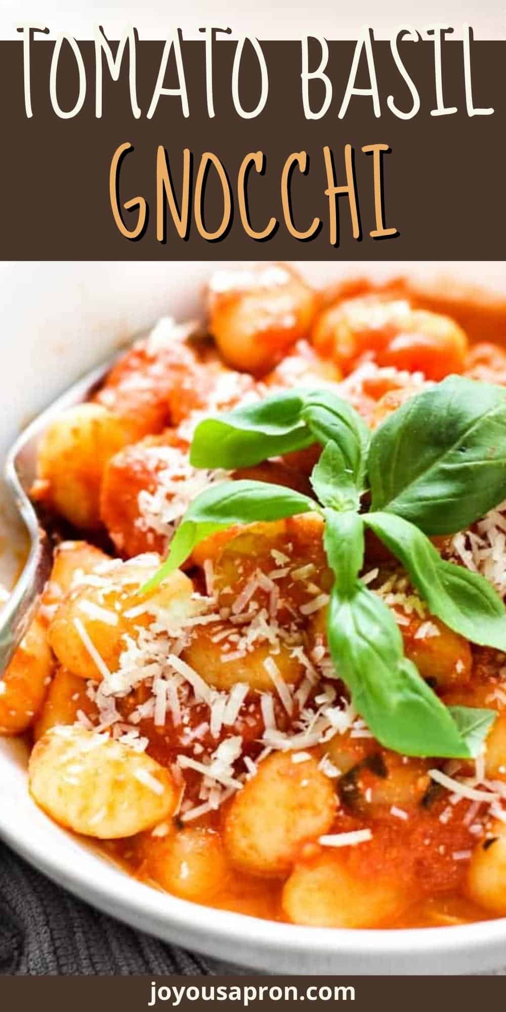 Tomato Basil Gnocchi - easy and yummy Italian pasta recipe! Gnocchi tossed in a highly flavorful, cheesy and creamy tomato basil sauce. Ready under 30 minutes via @joyousapron