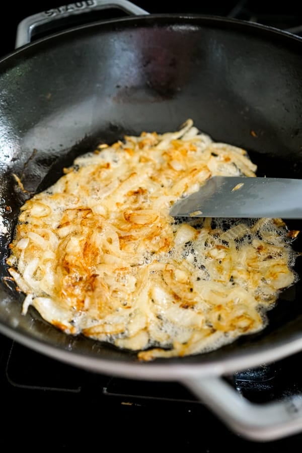 Making caramelized onions for Caramelized Onions Sautéed Green Beans