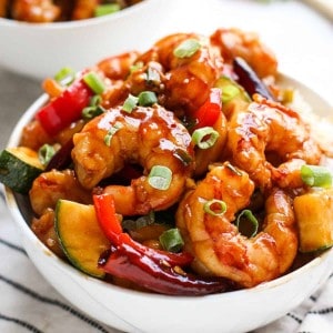 A bowl of kung pao shrimp
