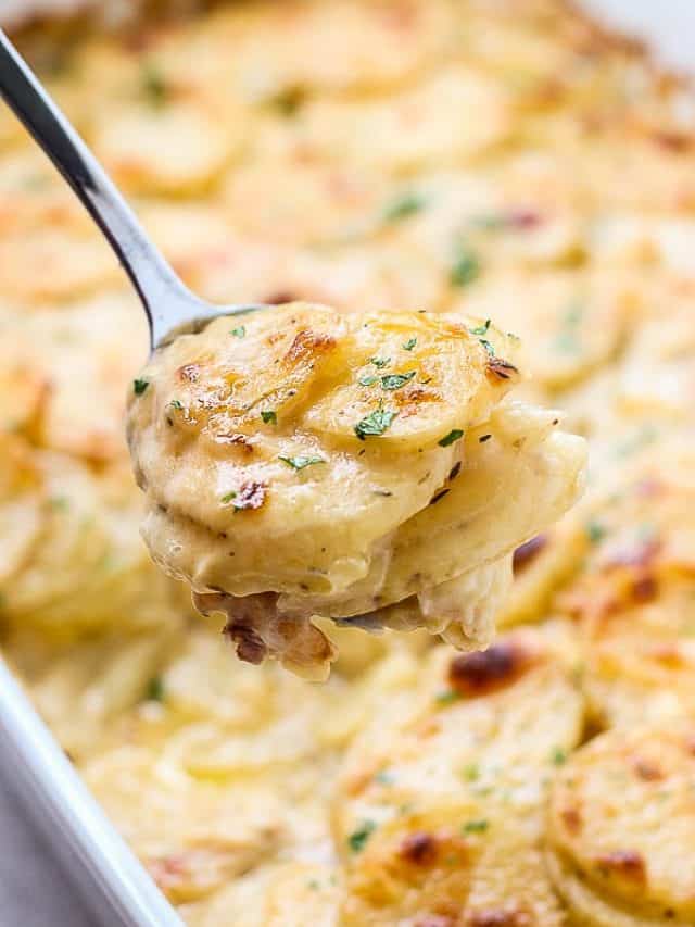 Cheesy Garlic Scalloped Potatoes