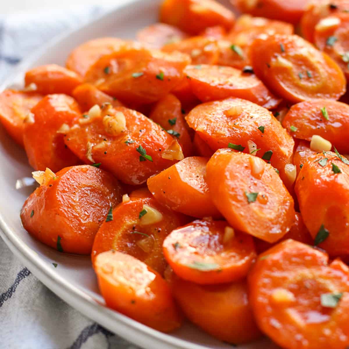 Garlic Honey Roasted Carrots