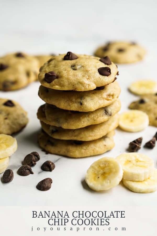 Banana Chocolate Chip Cookies - cookie dessert and sweet treat! Soft banana flavored cookies filled with lots of gooey chocolate chips...a fun twist to traditional chocolate chip cookies! via @joyousapron