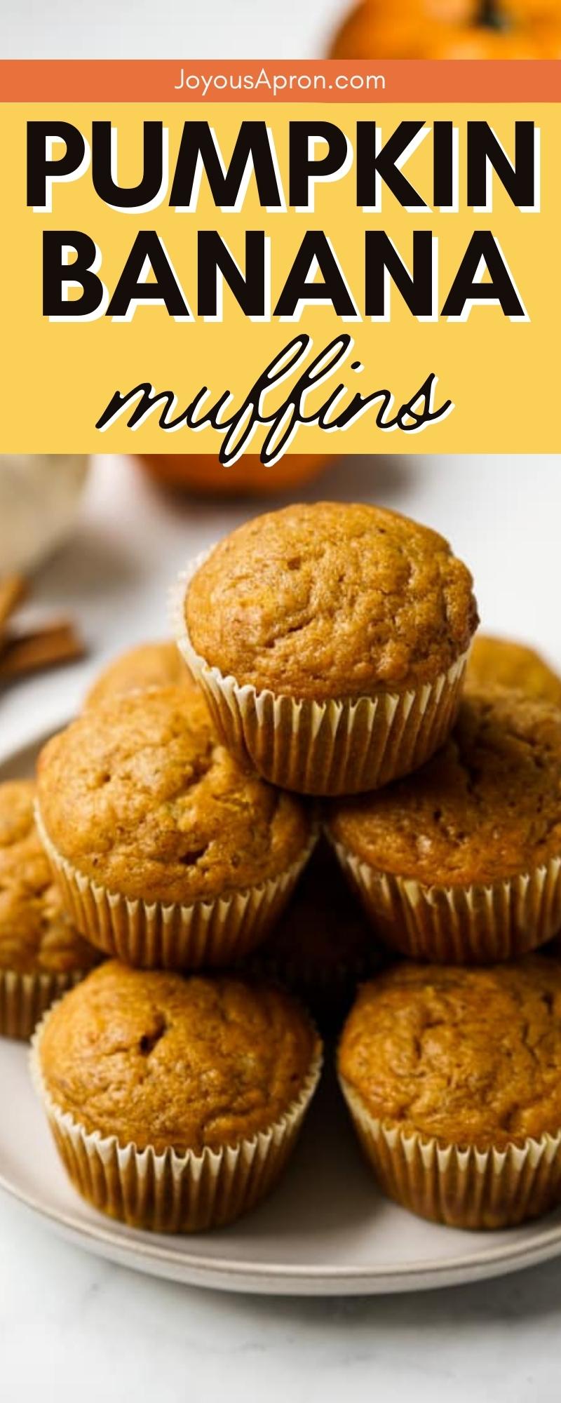 Pumpkin Banana Muffins - Moist and soft muffins with pumpkin and banana flavors make the perfect breakfast and dessert for the Fall! Great for snack, afternoon tea, breakfast and brunch! via @joyousapron