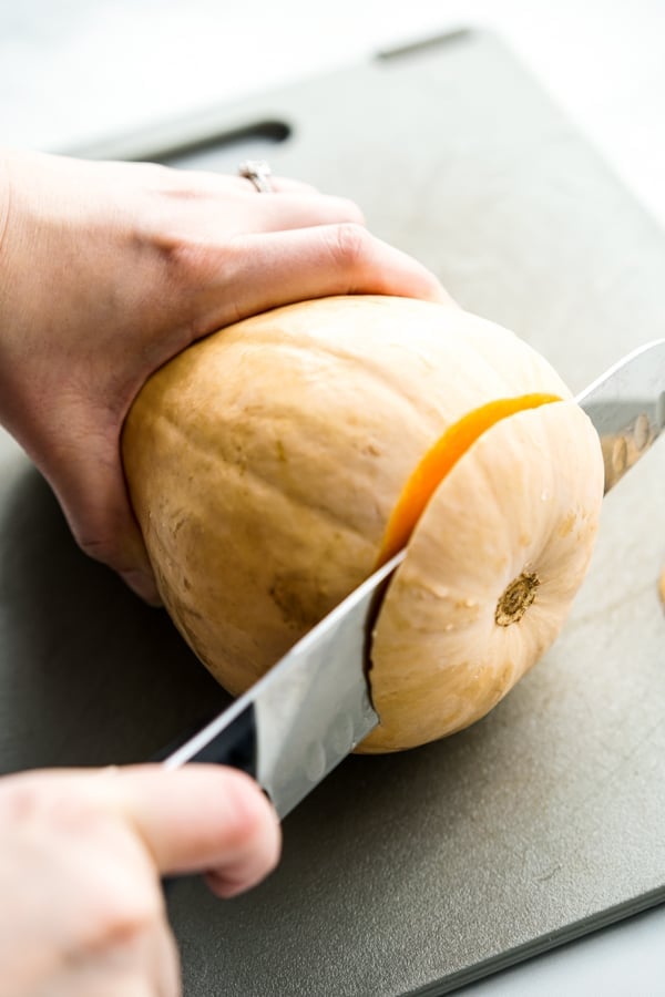 Cutting of the bottom of a butternut squash