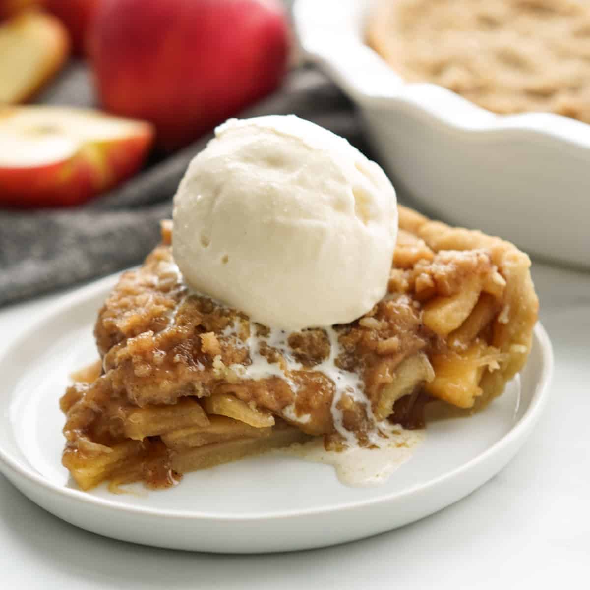 Apple Crumble Pie