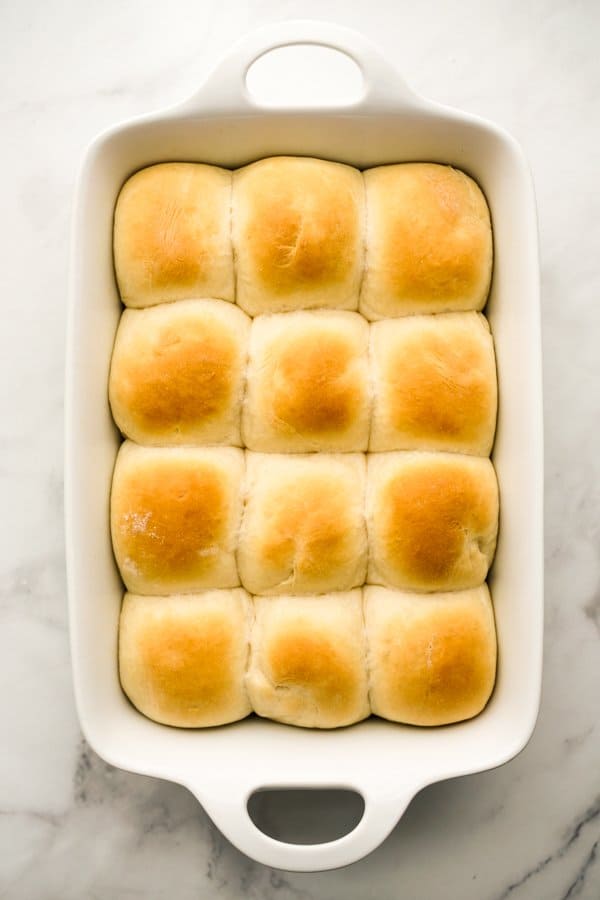 Baked dinner rolls