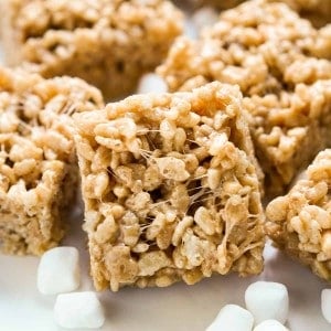 Square peanut butter rice krispie treat