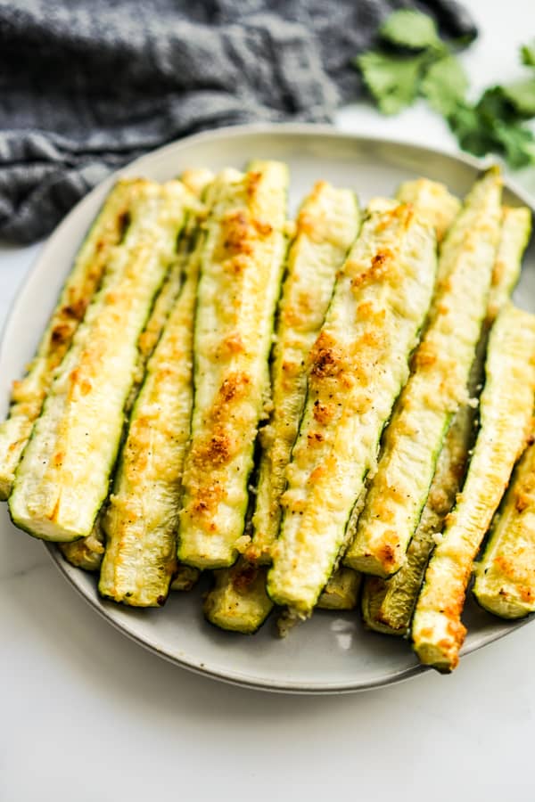 Roasted zUcchini sticks with golden brown top