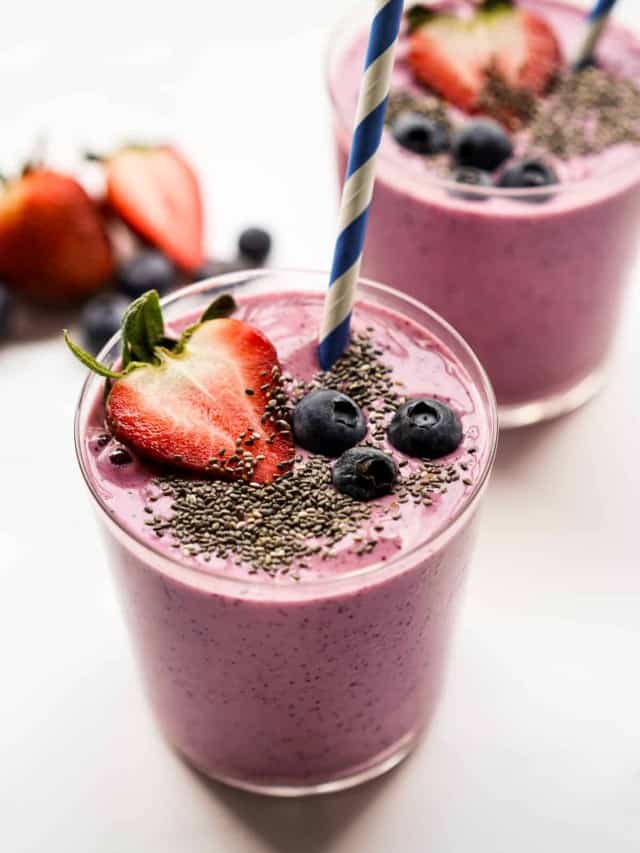 Strawberry Blueberry Banana Smoothie