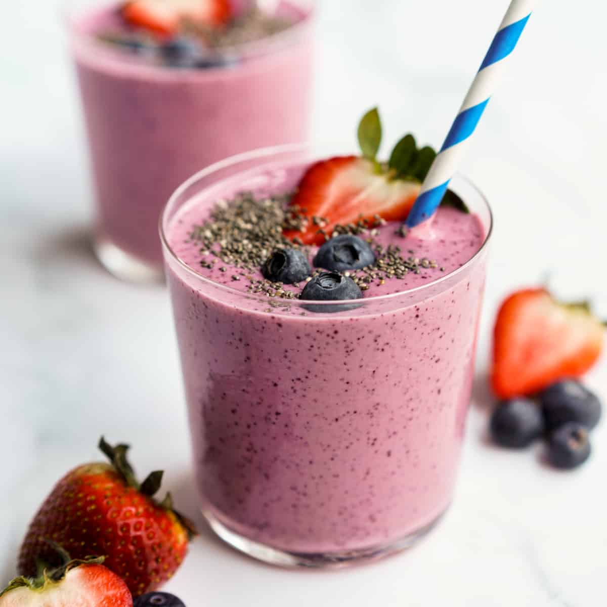 Strawberry Blueberry Banana Smoothie